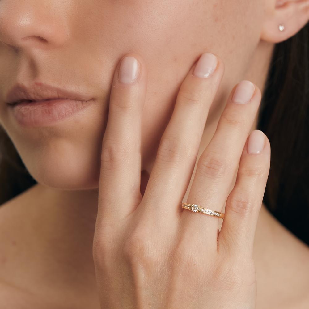 pierścionek zaręczynowy złoto żółte 750/18 K Diament 0.20 ct, 17 kamienie, w-si