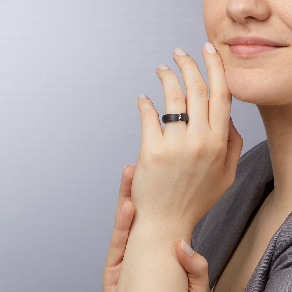 pierścionek węgiel Diament 0.10 ct, w-si