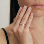 pierścionek zaręczynowy złoto białe 750/18 K Diament 0.03 ct, w-si