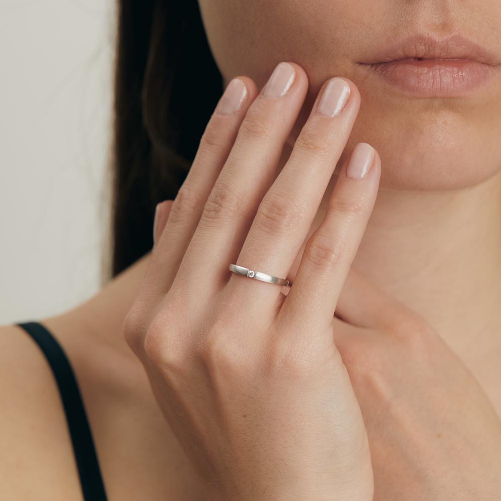 pierścionek zaręczynowy złoto białe 750/18 K Diament 0.03 ct, w-si