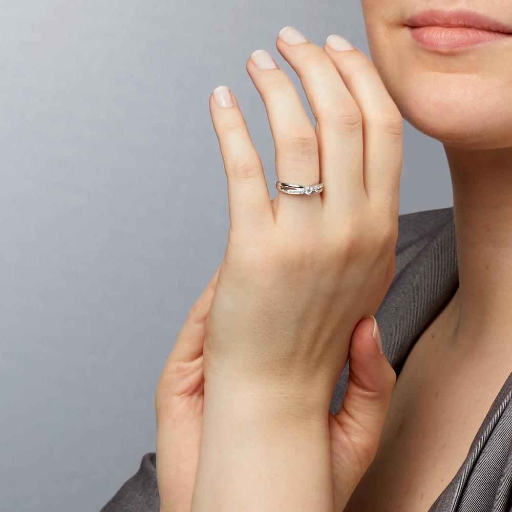 pierścionek złoto białe 750/18 K Diament 0.16 ct, 11 kamienie, w-si